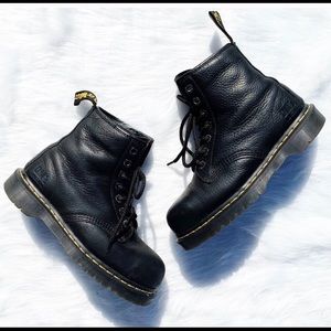 Dr. Martens 7B10 EUC